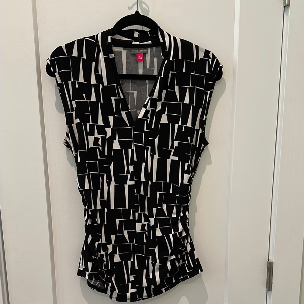 Black and White Geometric Women's Top